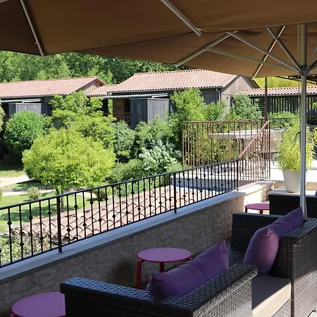 Les Glycines - & - Teritoria Hotel 4*