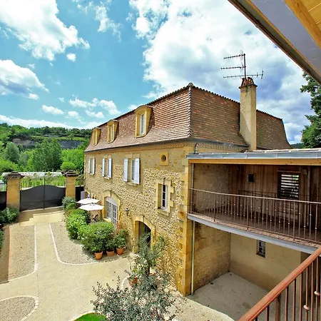 Hotel Les Glycines - & - Teritoria 4*