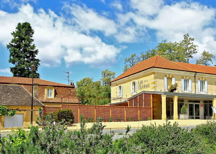 Hotell Les Glycines - & - Teritoria