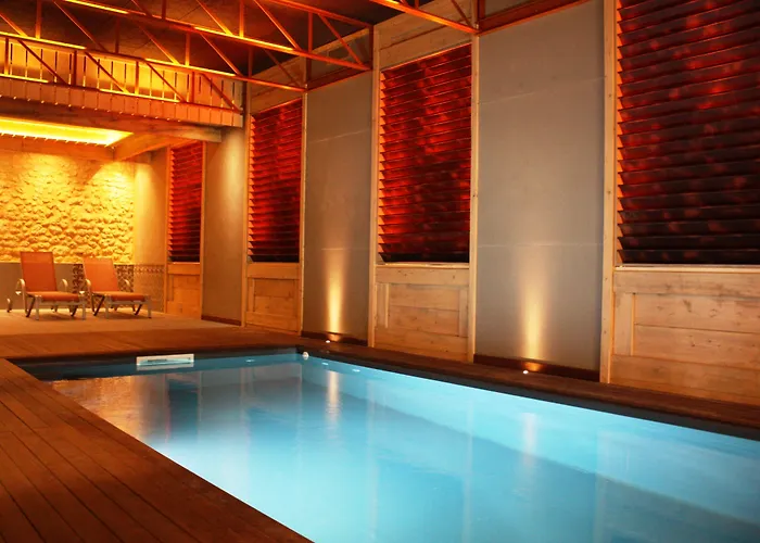 فندق Les Glycines - & - Teritoria 4*