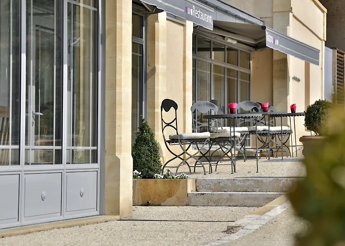 Hotell Les Glycines - & - Teritoria