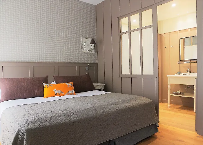 Les Glycines - & - Teritoria Hotell