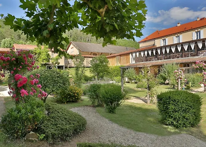 Les Glycines - & - Teritoria فندق